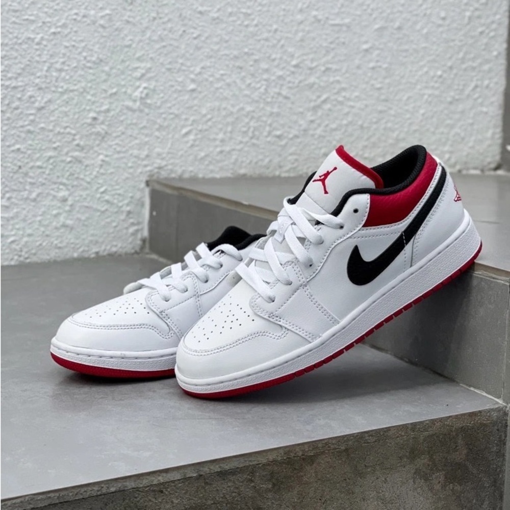 AİR JORDAN 1 LOW “UNİVERSITY GYM RED”